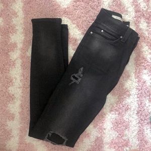 Black ripped jeans with lace 🖤